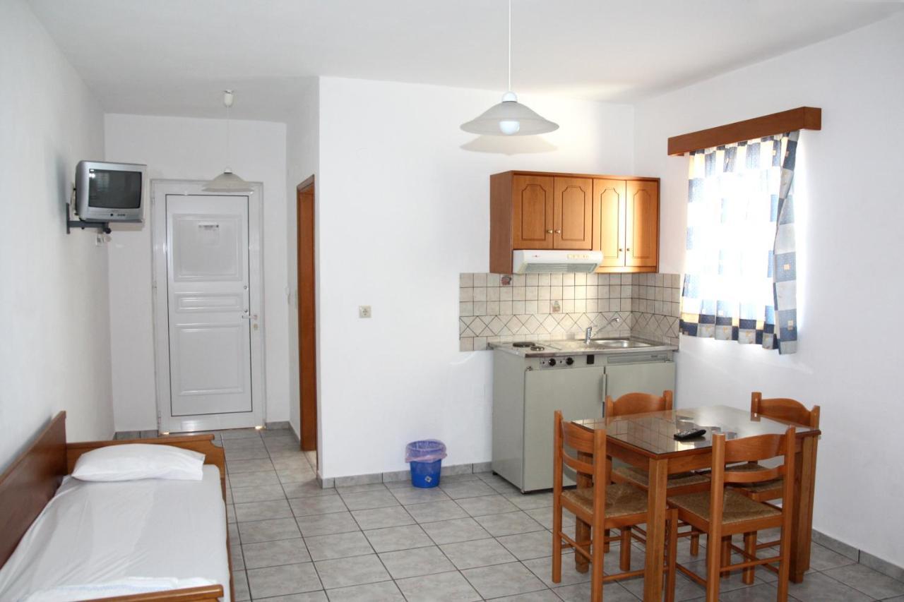 Dimitris Apartments Platanés Quarto foto