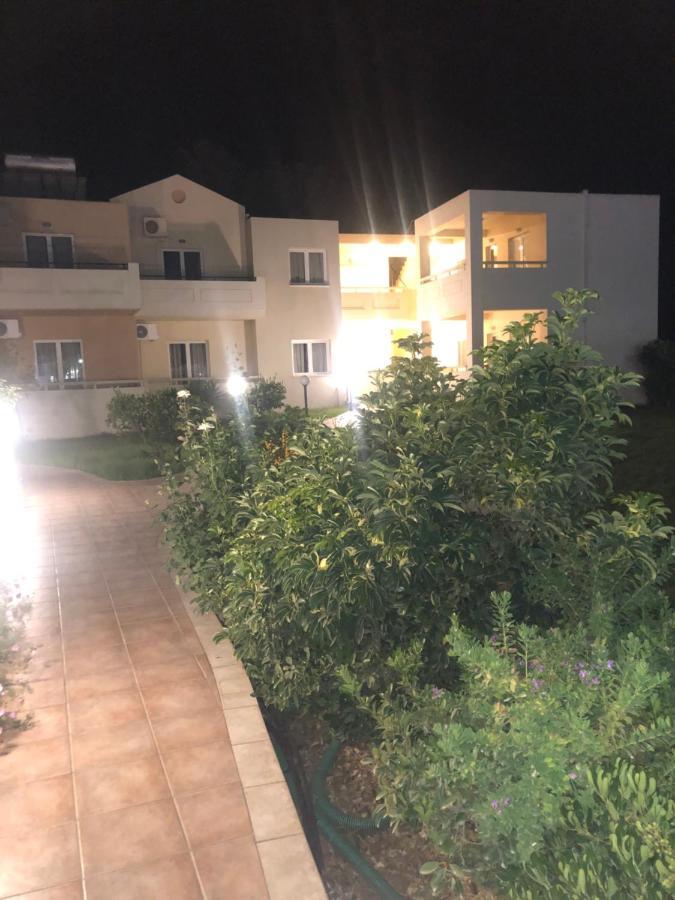 Dimitris Apartments Platanés Exterior foto